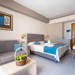 Otel Kamari