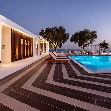 Kamari 4* Λάρδος