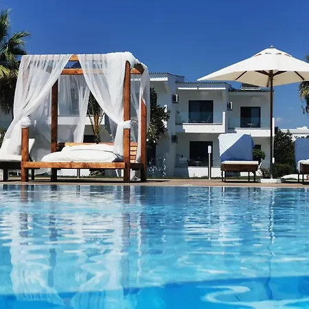 Kamari Hotel