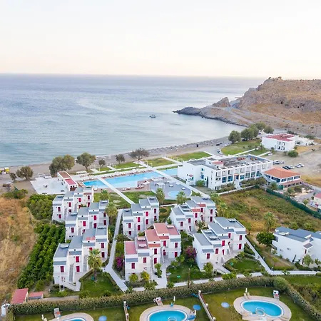 Kamari Hotel