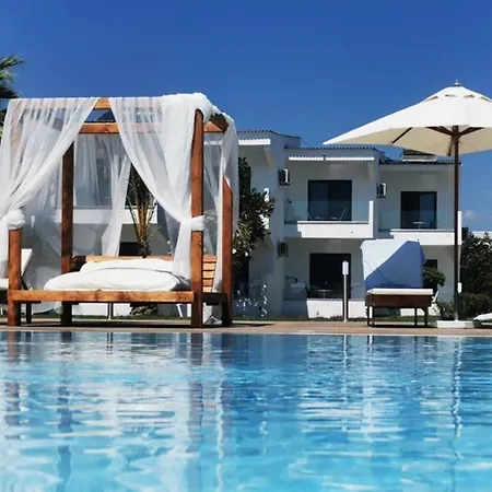 Kamari 호텔 라도스