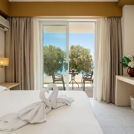 Kamari Hotel
