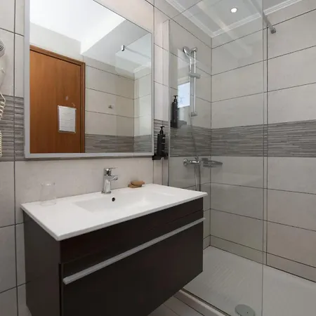 Hotel Kamari 4*