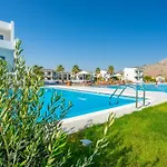 Kamari Hotel 4*