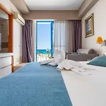 Kamari Hotel